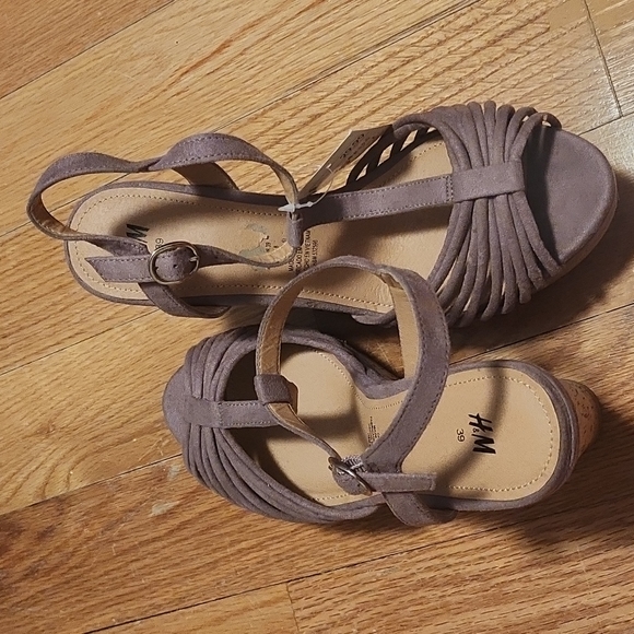 Wedges - Picture 2 of 2